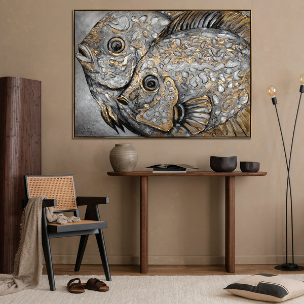 The painting "Couple in the Depths" is a relief animal abstraction in silver and gold tones.