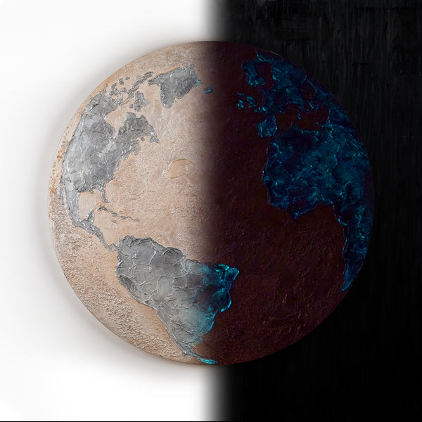 Painting "Planet in Relief" - a round textured panel with a night glow