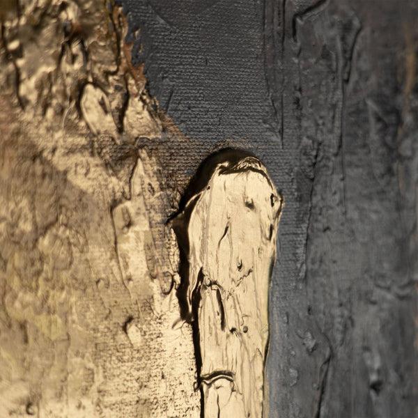 The painting "The Power of Moment" is a horizontal abstraction with contrasting energy.