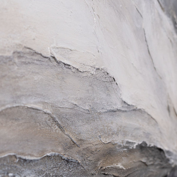 The painting “Golden Moment” – abstraction in silver-gray tones