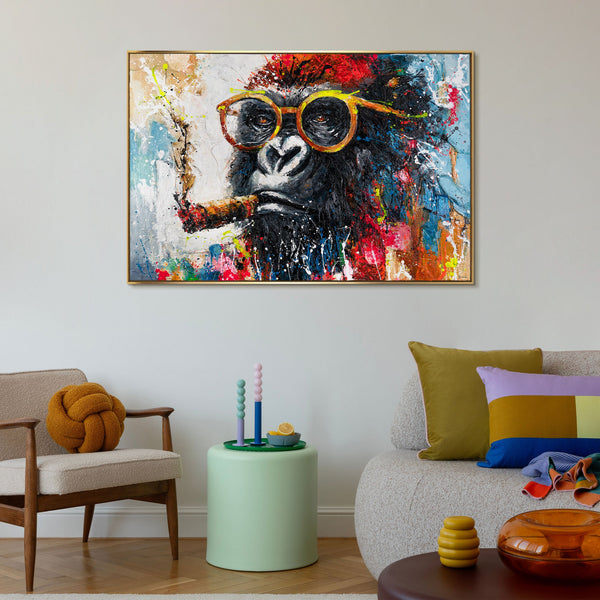 The painting "Gangster" is a charismatic accent for the interior