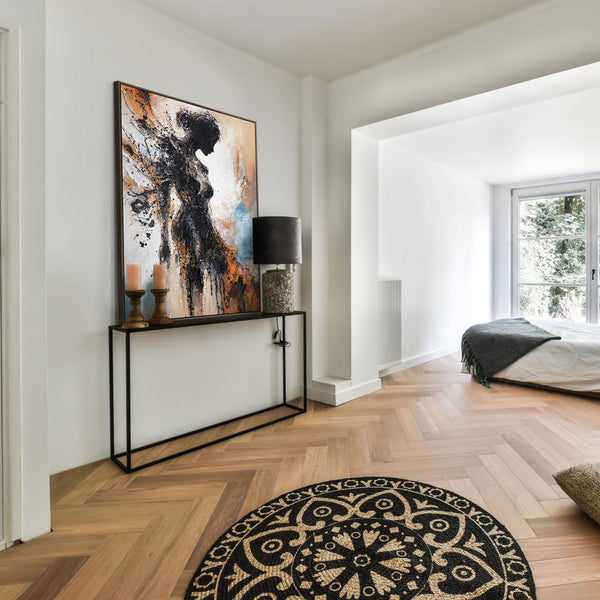 The painting "Element of Femininity" is an abstract feminine power