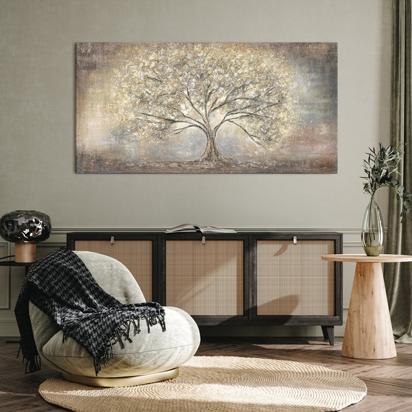 The painting "Golden Tree" is a symbol of harmony and natural grandeur