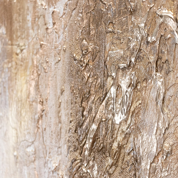 The painting "Aesthetics" is an abstraction in white and gold.