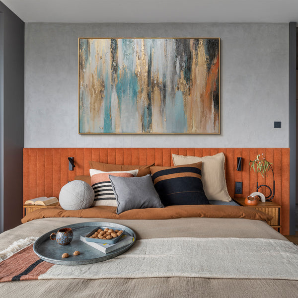 The painting "Golden Sound" is an abstraction in turquoise and gold tones.
